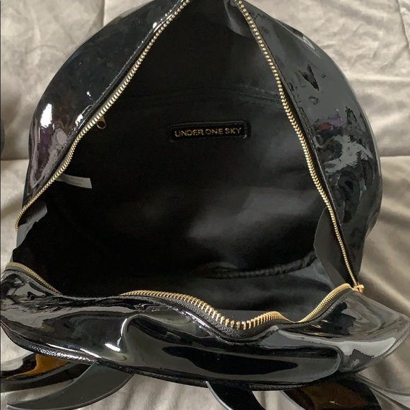 Bumblebee Backpack - Picture 5 of 5